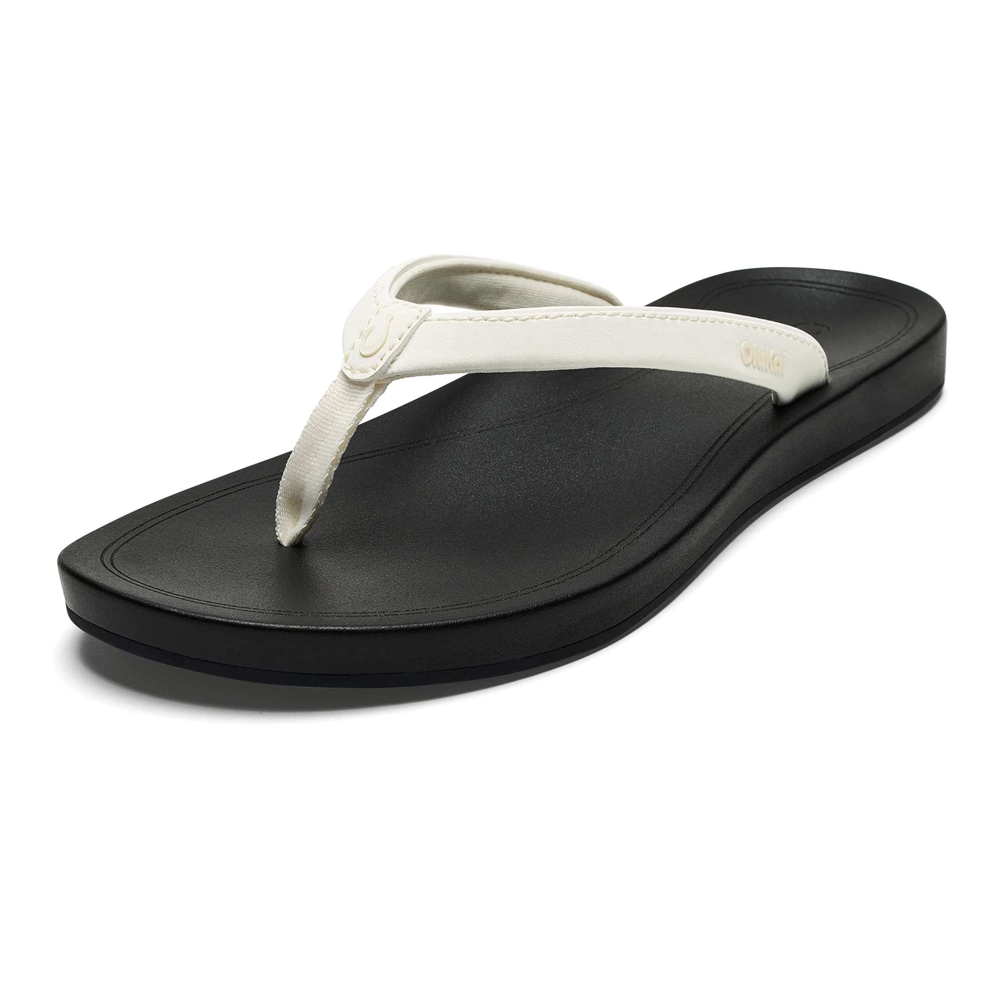 ‘Uiki - Bright White / Lava Rock 7 ‘Uiki - Bright White / Lava Rock