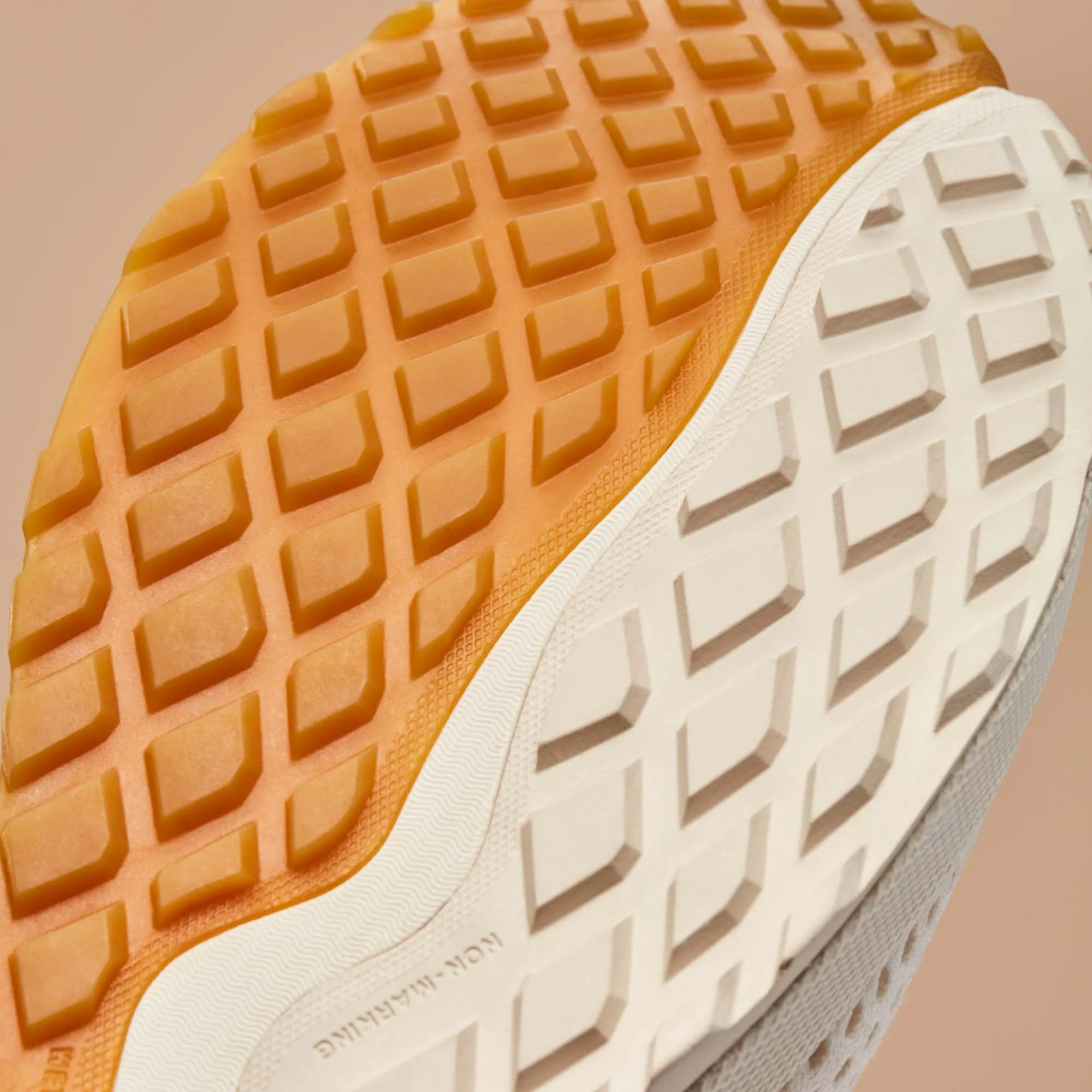 Wailuku - Off White 8 Wailuku - Off White