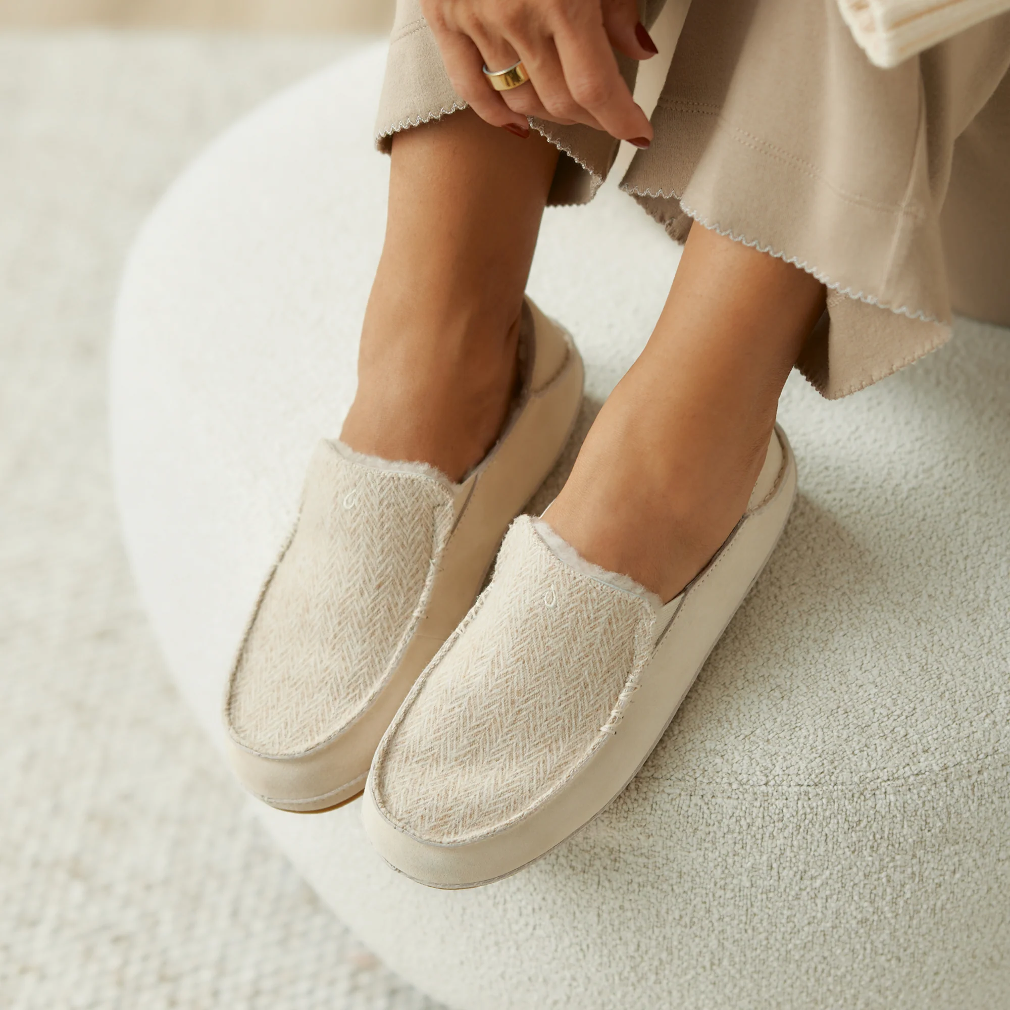 Nohea Slipper - Kapa Stripe / Puka 2 Nohea Slipper - Kapa Stripe / Puka